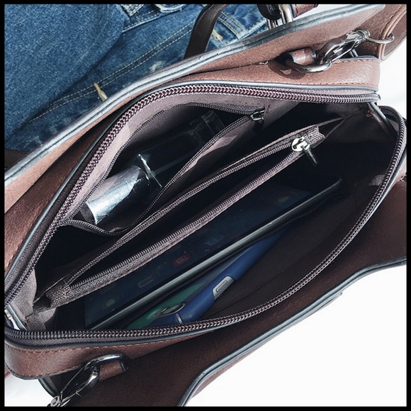 #NEW BERLIN Handbag A - Picture 5 of 6